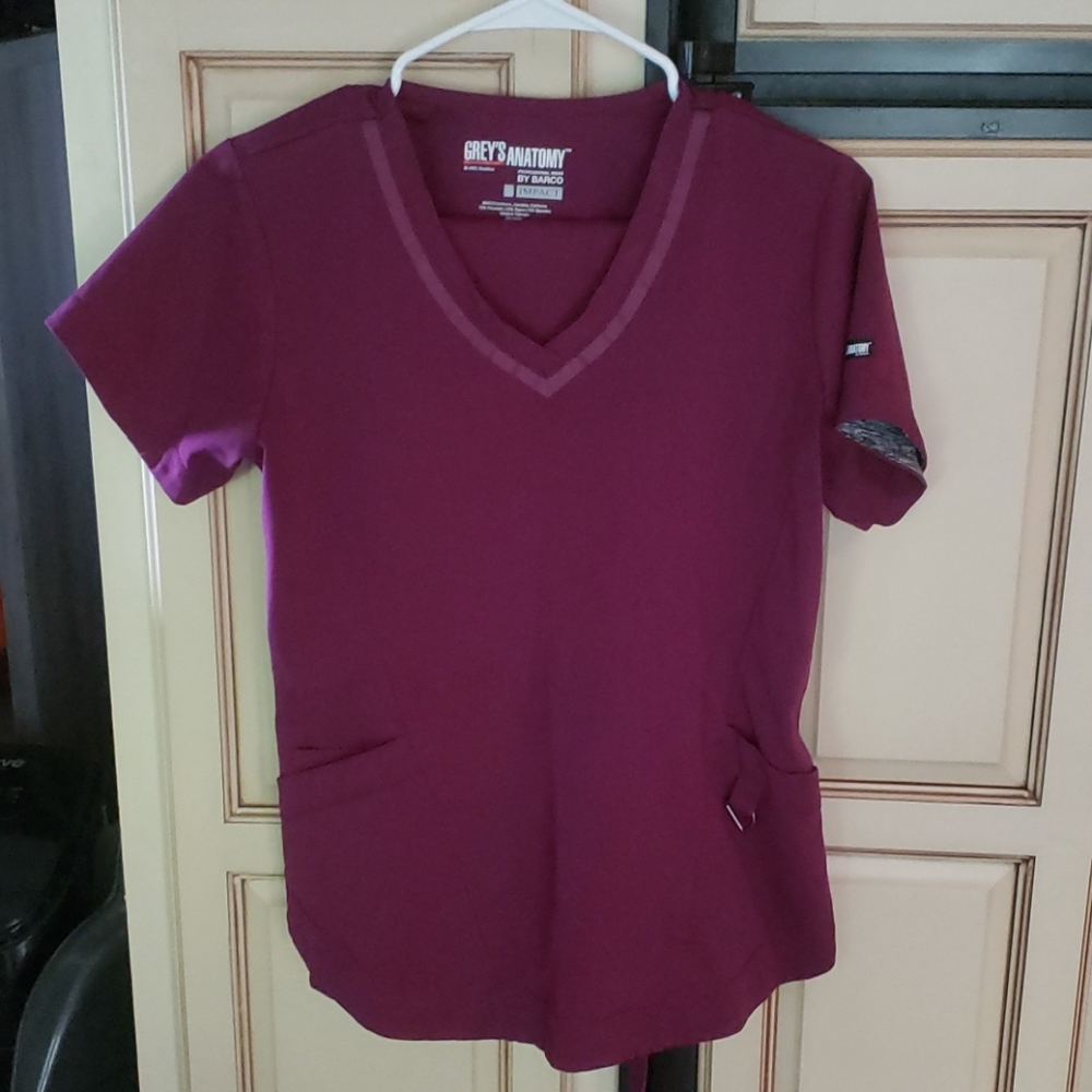 Greys anatomy scrub top M